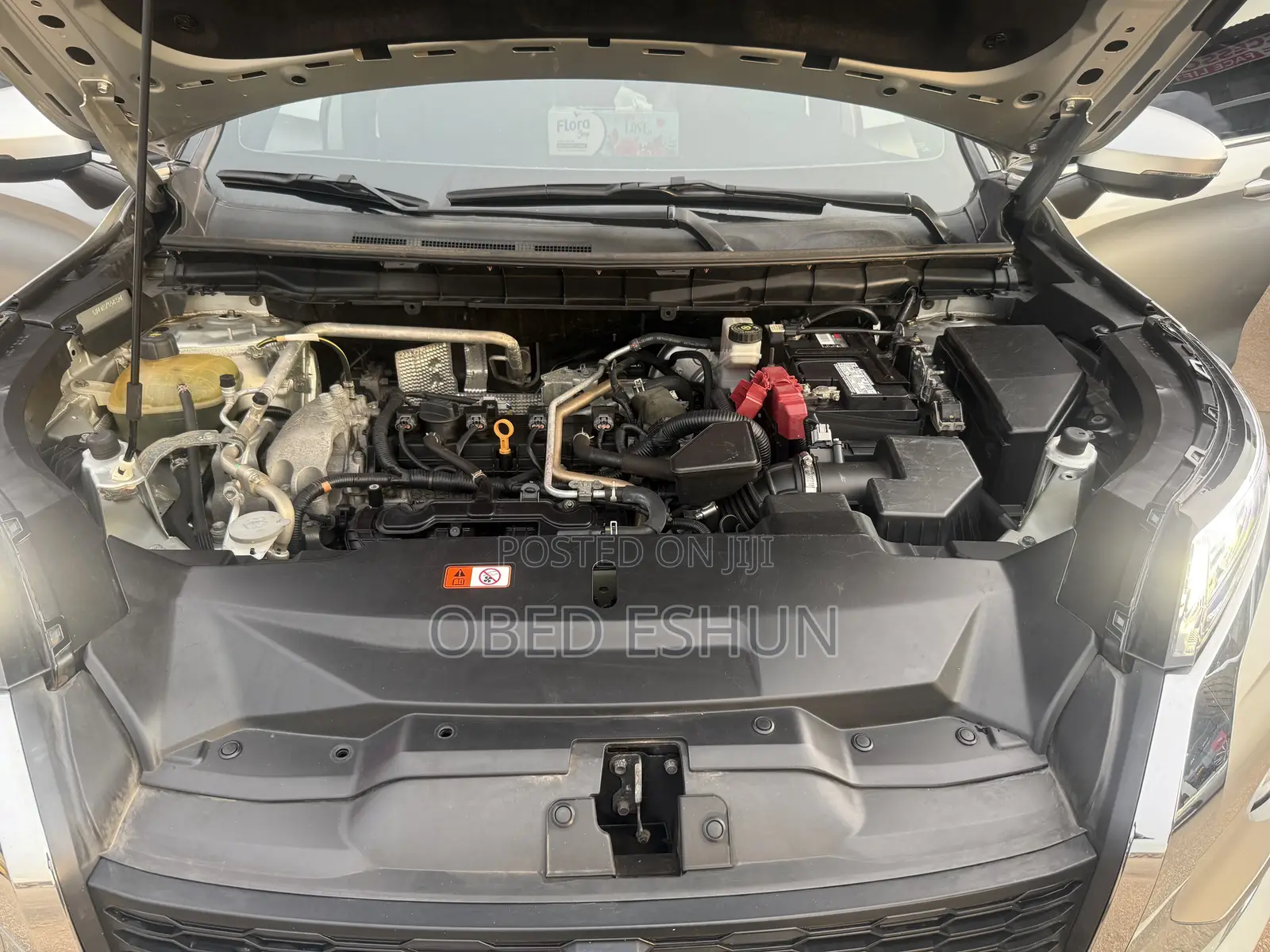 Mitsubishi Outlander SEL Launch Edition 2022 Silver