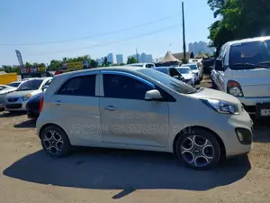 Kia Morning 2015 Off white