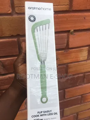 Oraimo OilFlow Easy-Flip Low-Oil Butterfly Spatula