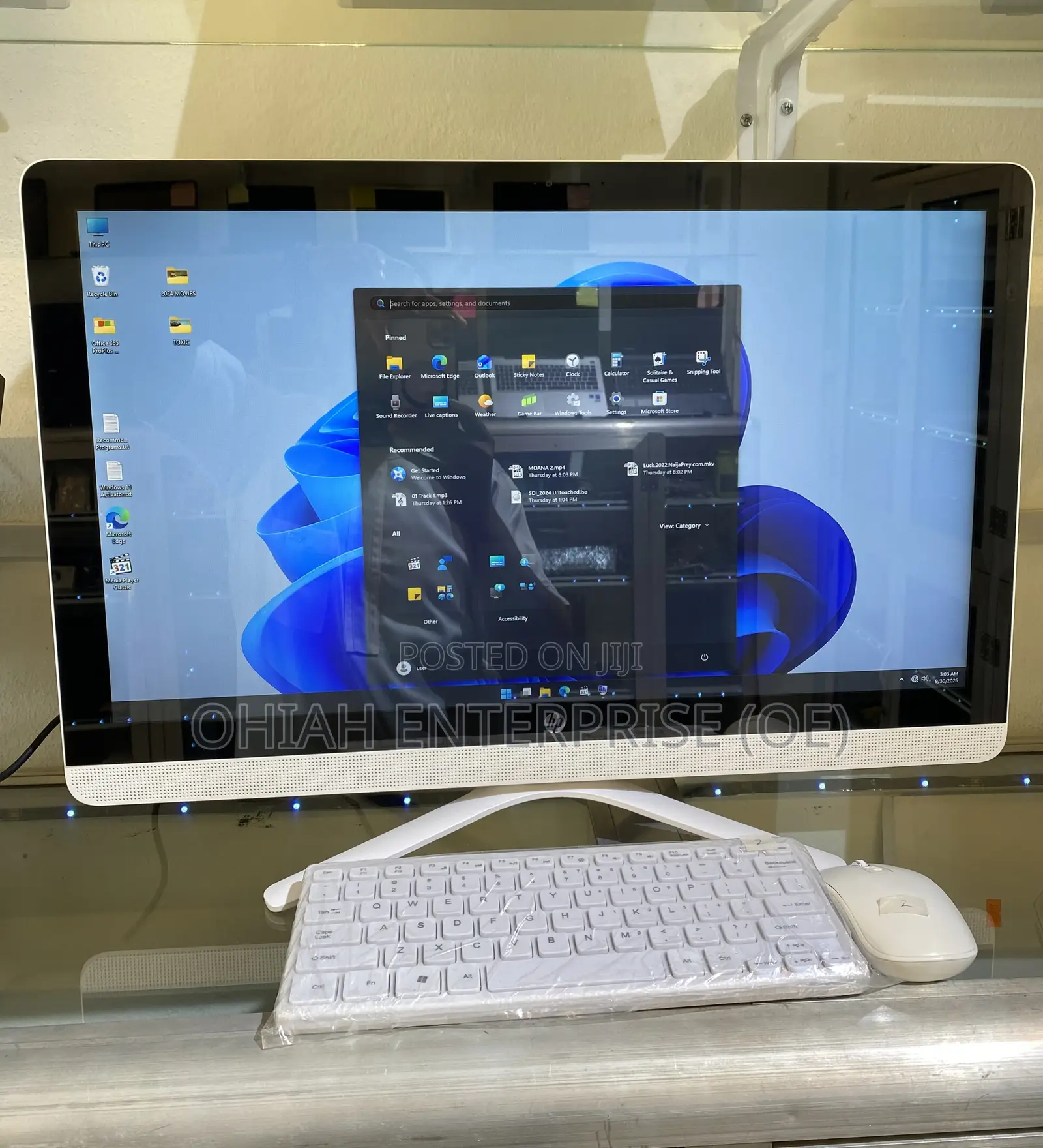 HP 24-G020 All in One Touchscreen Monitor for Sale