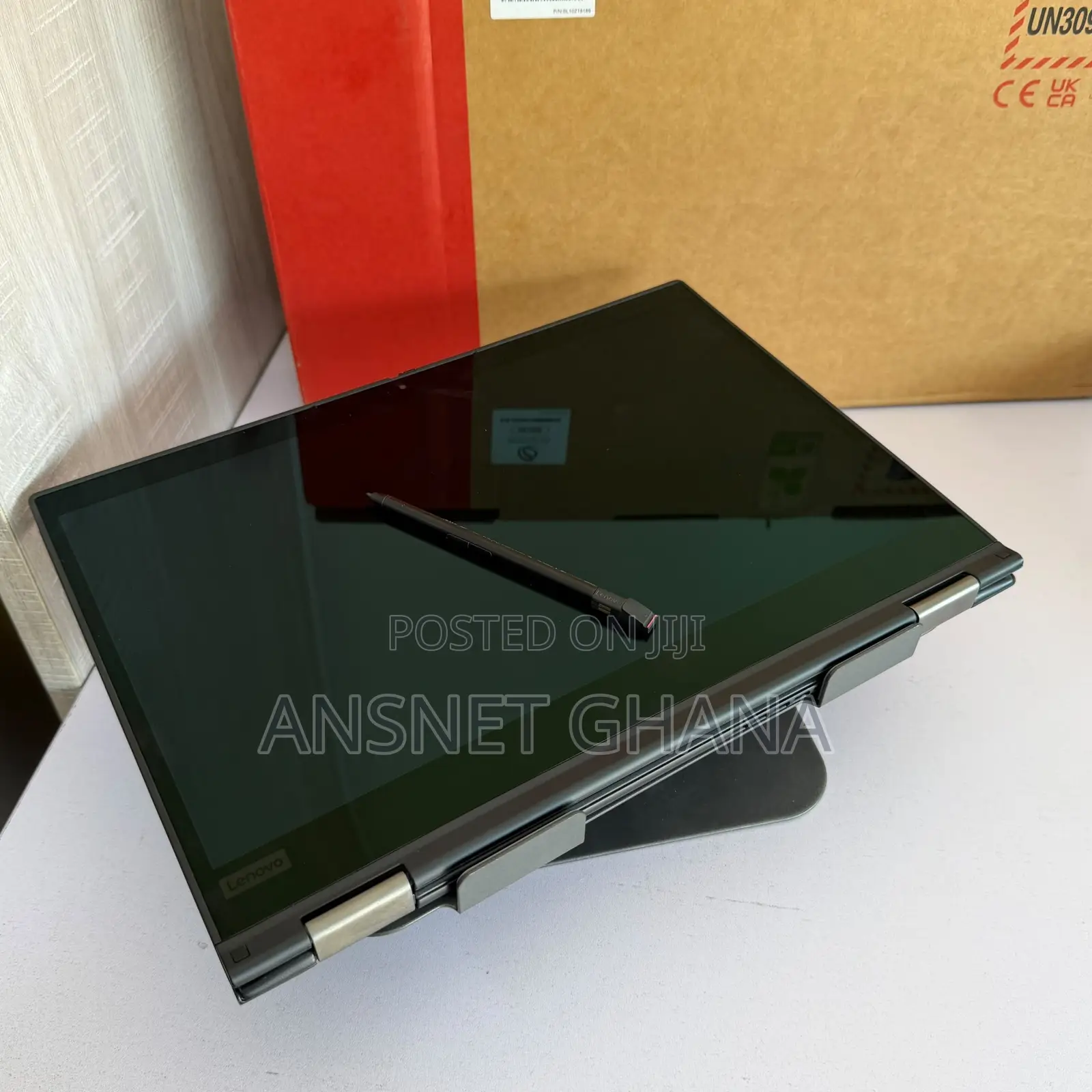 New Laptop Lenovo ThinkPad X390 Yoga 8GB Intel Core i5 SSD 256GB