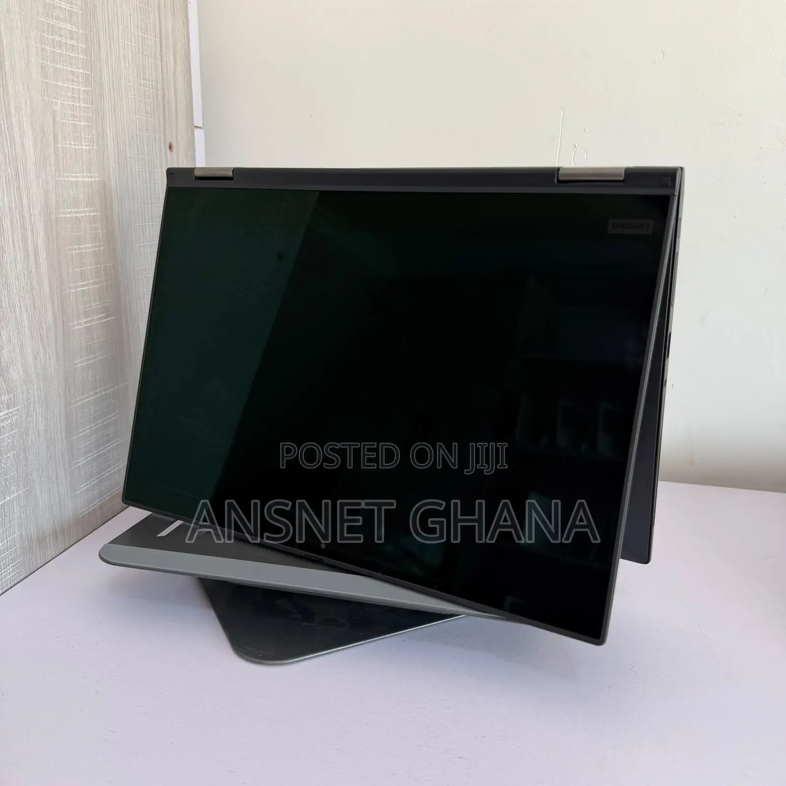 New Laptop Lenovo ThinkPad X390 Yoga 8GB Intel Core i5 SSD 256GB