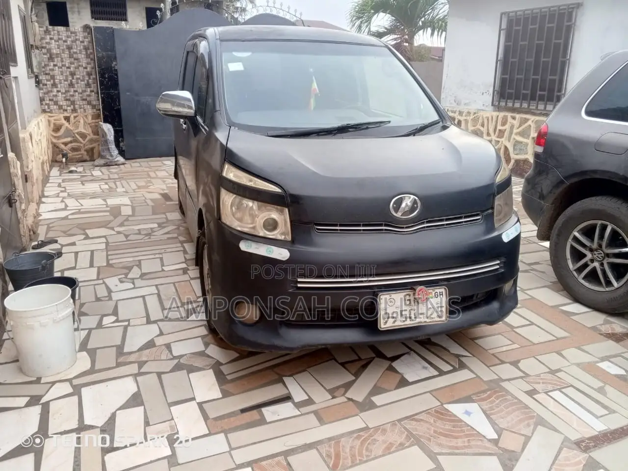Toyota Voxy 2013 Black