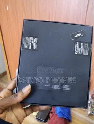 New Samsung Galaxy Z Fold4 256 GB Black