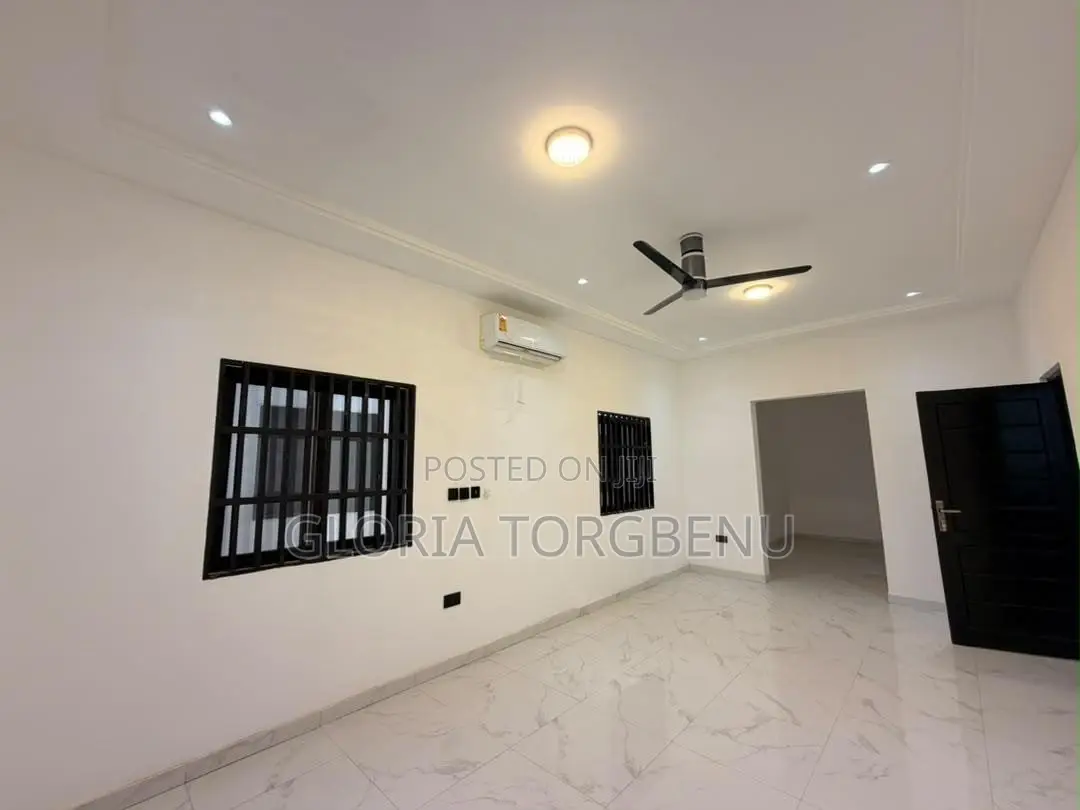 4bdrm House in Ashaley Botwe for sale