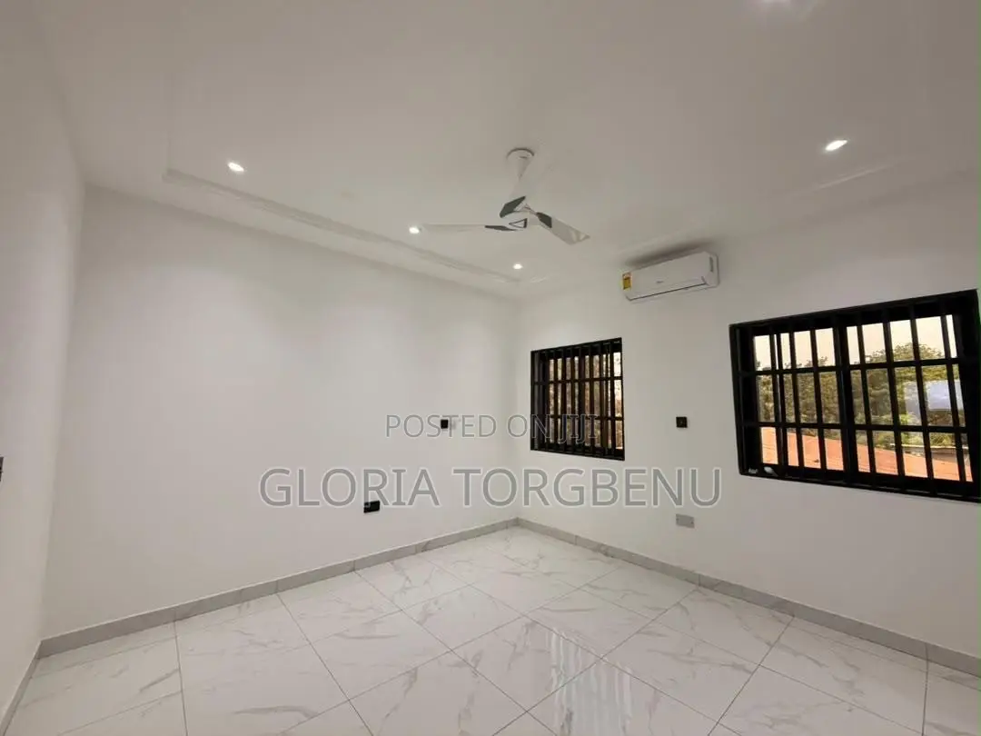 4bdrm House in Ashaley Botwe for sale