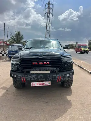 RAM 1500 2019 Black