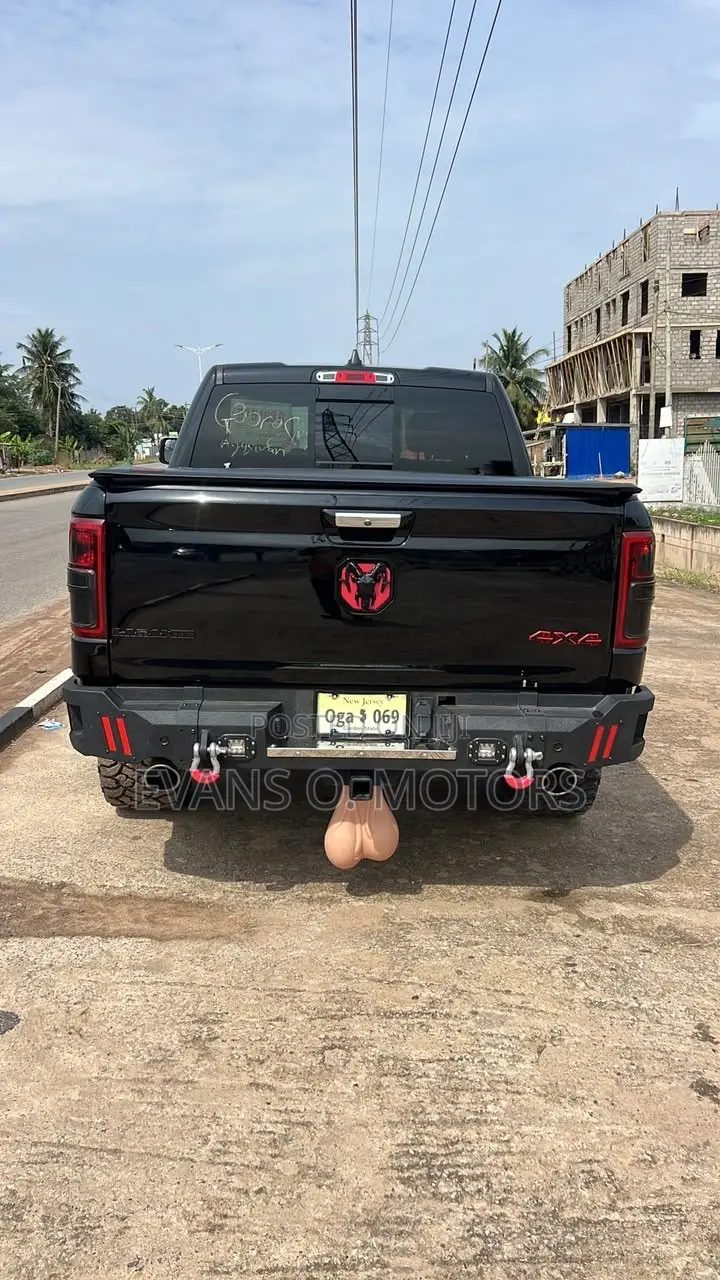 RAM 1500 2019 Black