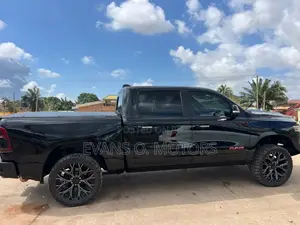 RAM 1500 2019 Black