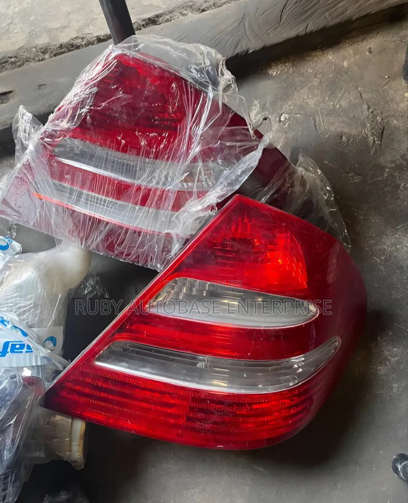 203 Tail Light New/Old Models