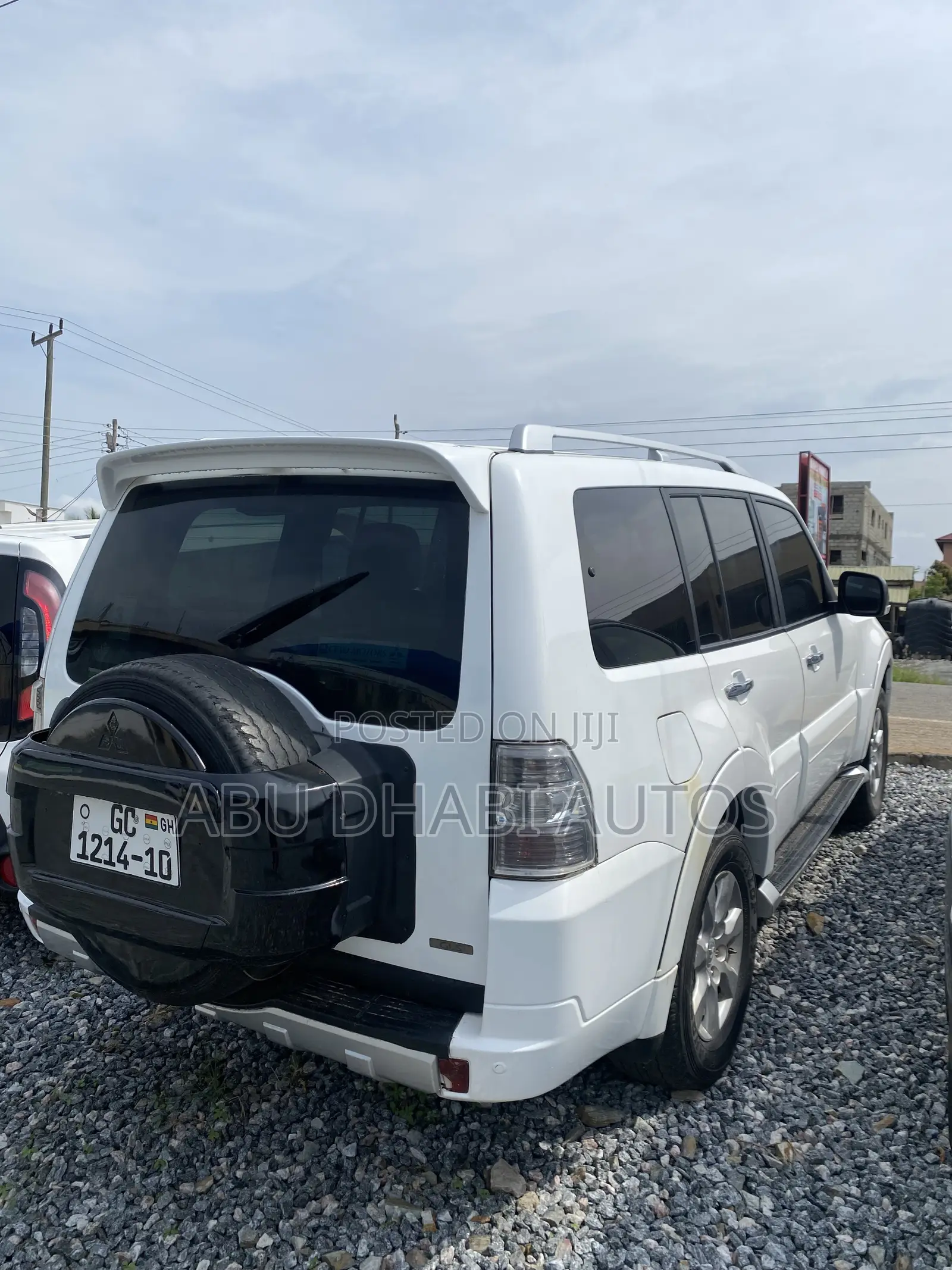 Mitsubishi Pajero 2010 White