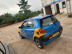 Toyota Yaris 2010 Blue
