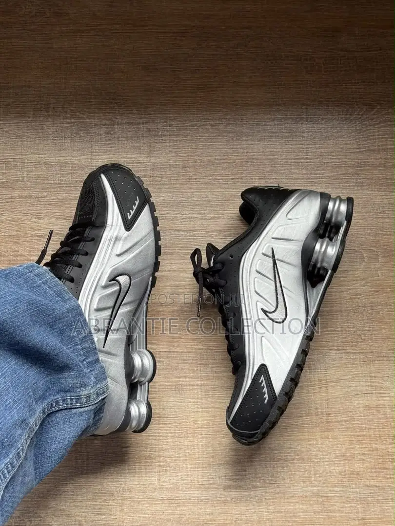 Nike Shoex R4 Metallic Silver Available