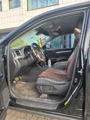 Toyota Highlander LE Plus 2019 Black
