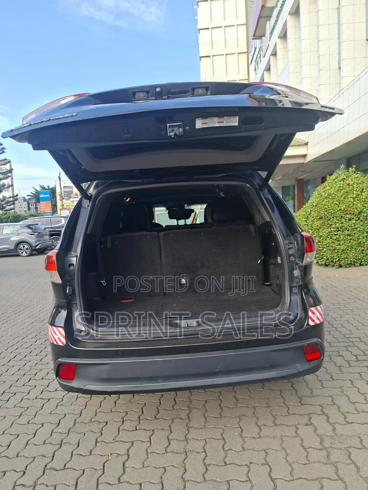 Toyota Highlander LE Plus 2019 Black