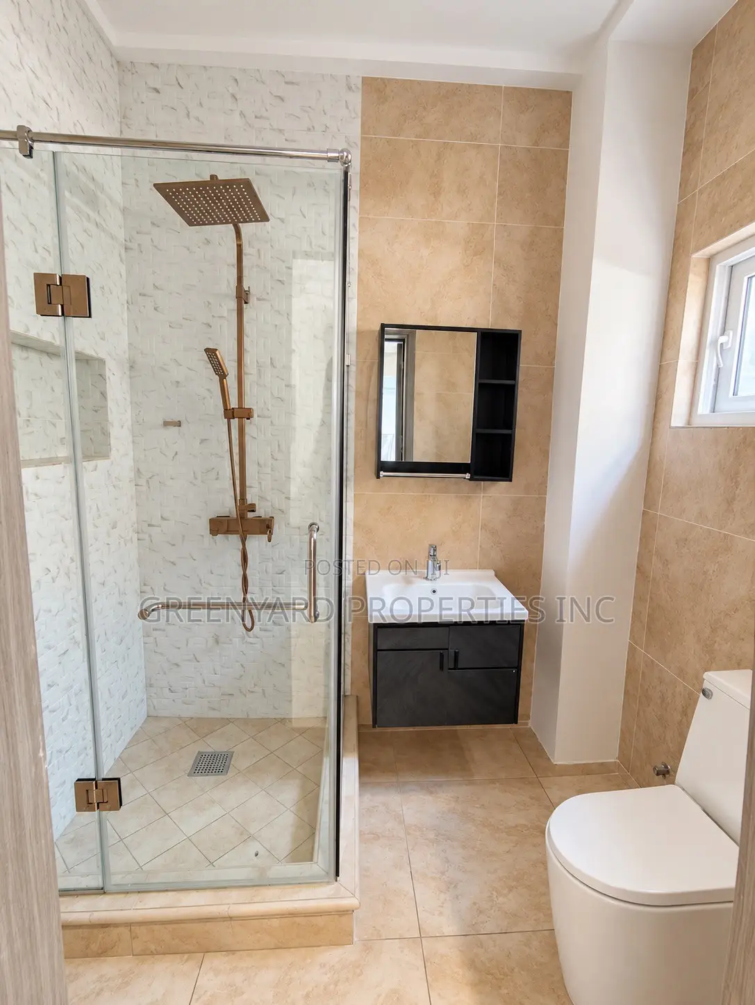 3bdrm Apartment in American House, East Legon for sale