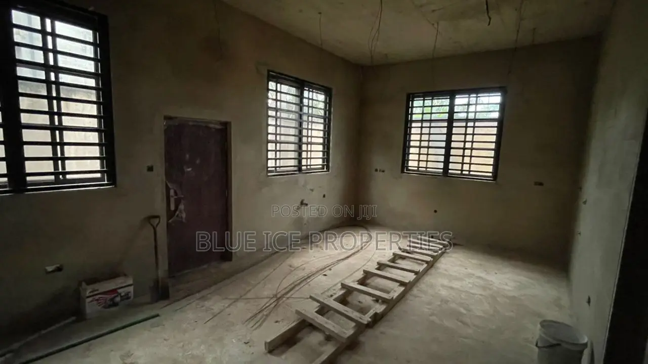 4bdrm Duplex in Anaji, Takoradi for sale