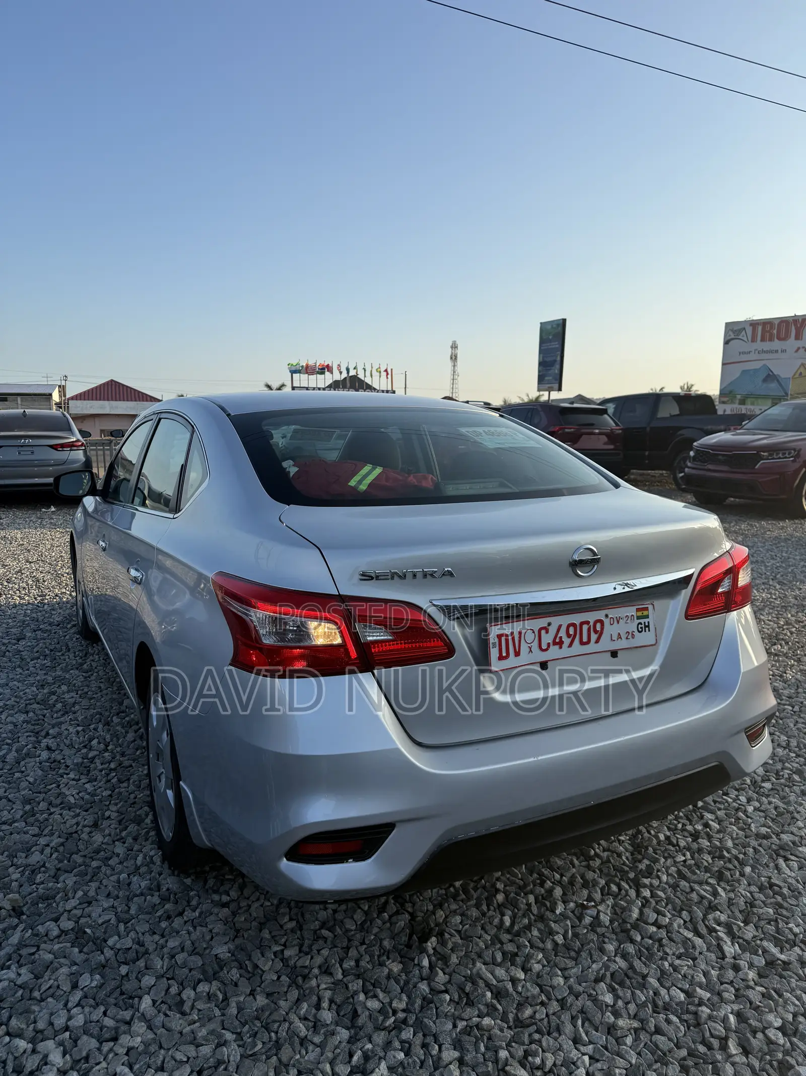 Nissan Sentra 2018 Silver