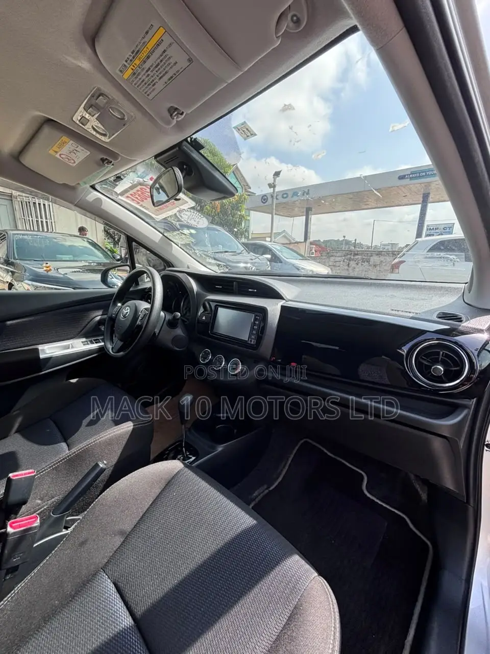 Toyota Vitz 1.5 FWD 3dr 2017 Silver