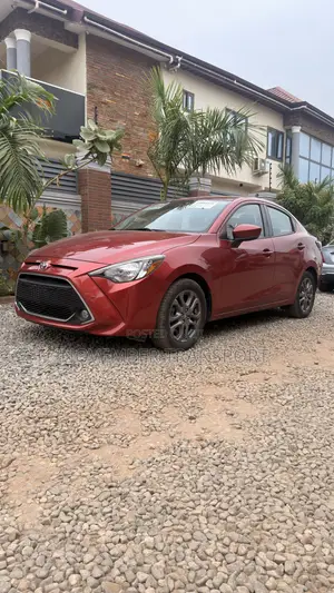 Toyota Yaris LE Sedan 4dr 2019 Red
