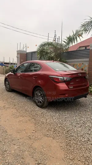 Toyota Yaris LE Sedan 4dr 2019 Red