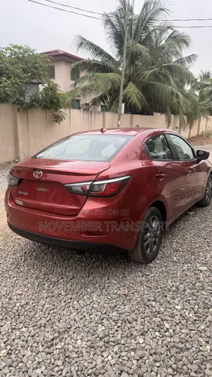 Toyota Yaris LE Sedan 4dr 2019 Red