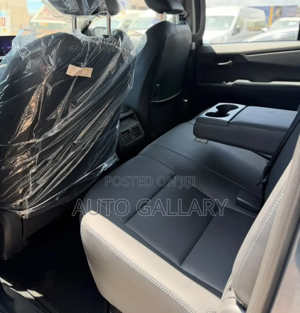 New Toyota Hilux Legend (Diesel) 2026 Gray