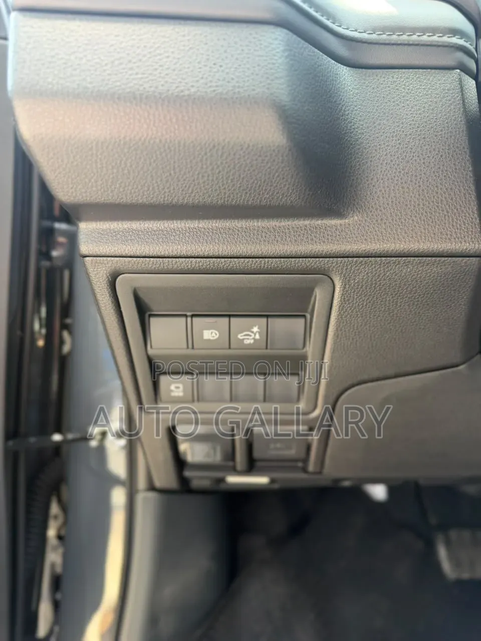 New Toyota Hilux Legend (Diesel) 2026 Gray