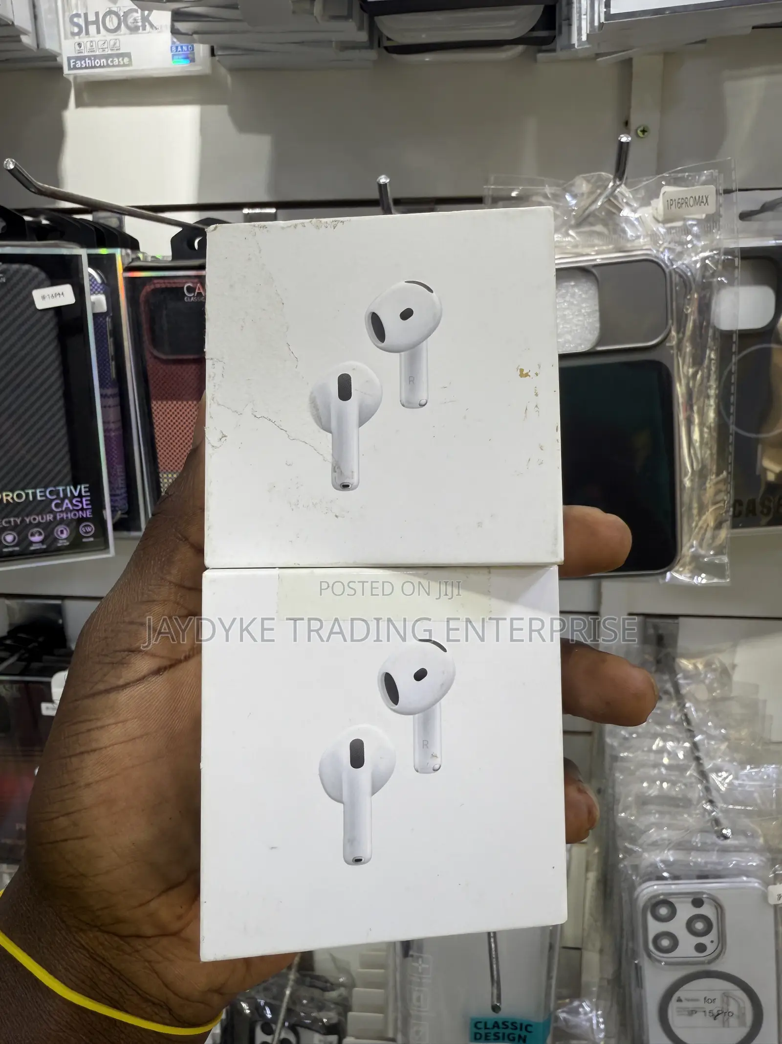 AirPods 5 Wireless Charging