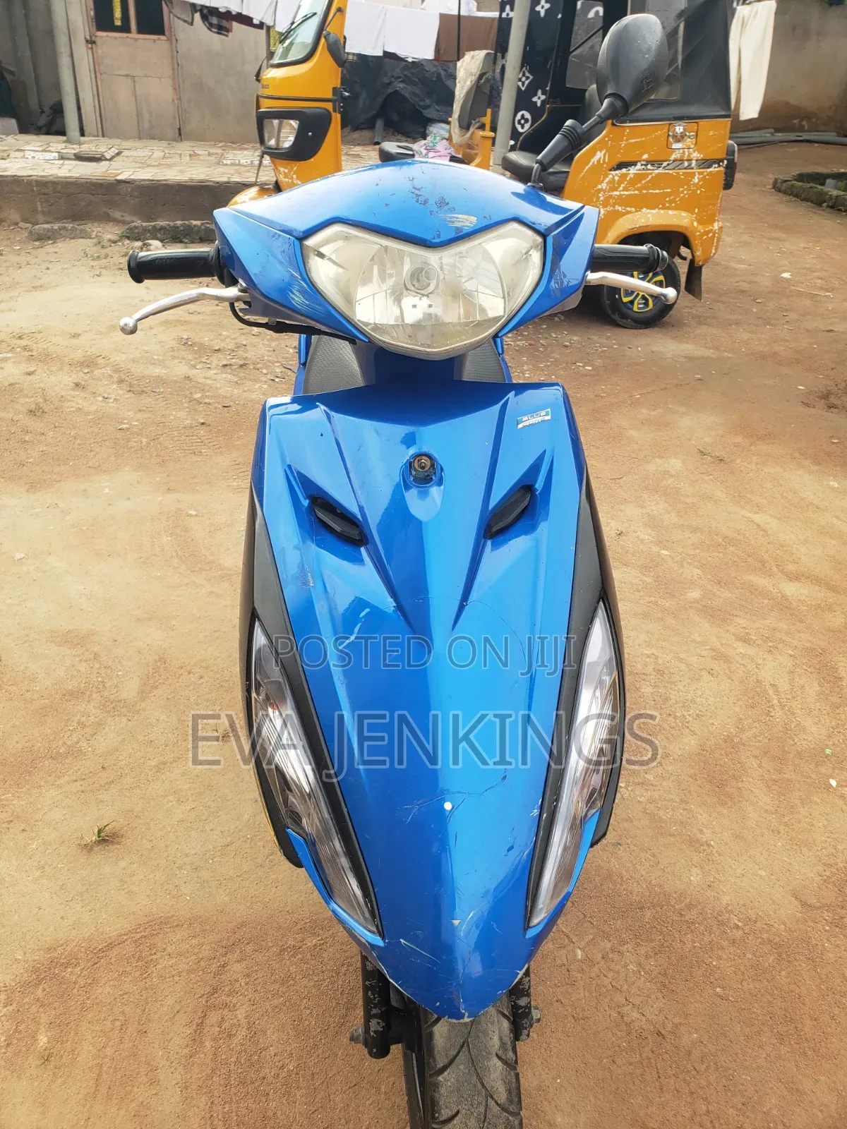 Yamaha 2022 Blue