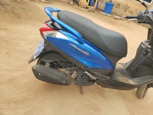 Yamaha 2022 Blue