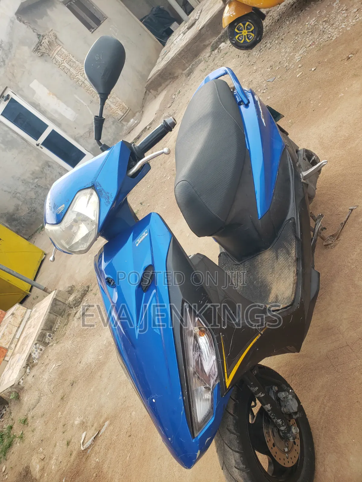Yamaha 2022 Blue