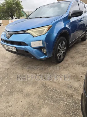 Toyota RAV4 LE 4dr SUV (2.5L 4cyl 6A) 2018 Blue