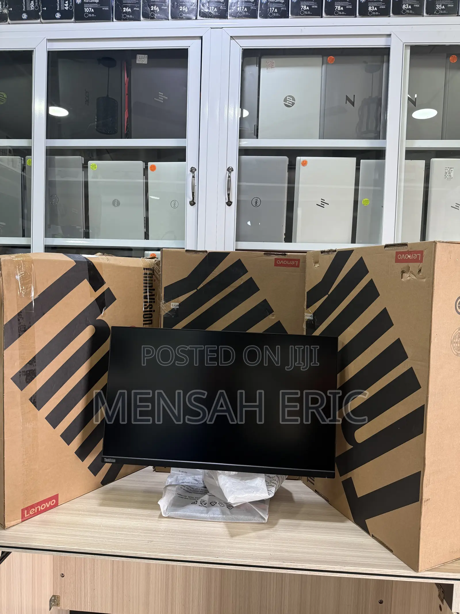 Lenovo 27 Inches Monitor