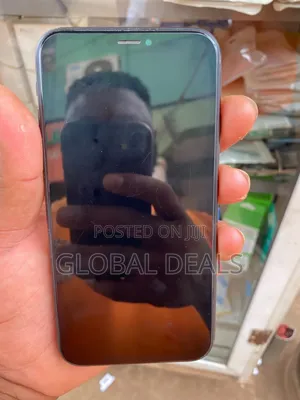 Apple iPhone XR 64 GB Black