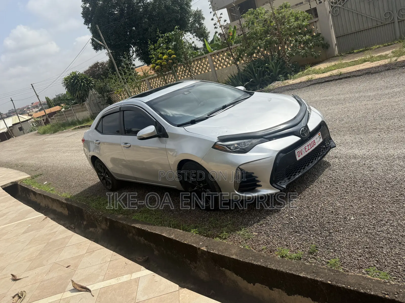 Toyota Corolla XSE (1.8L 4cyl 2A) 2019 Gray