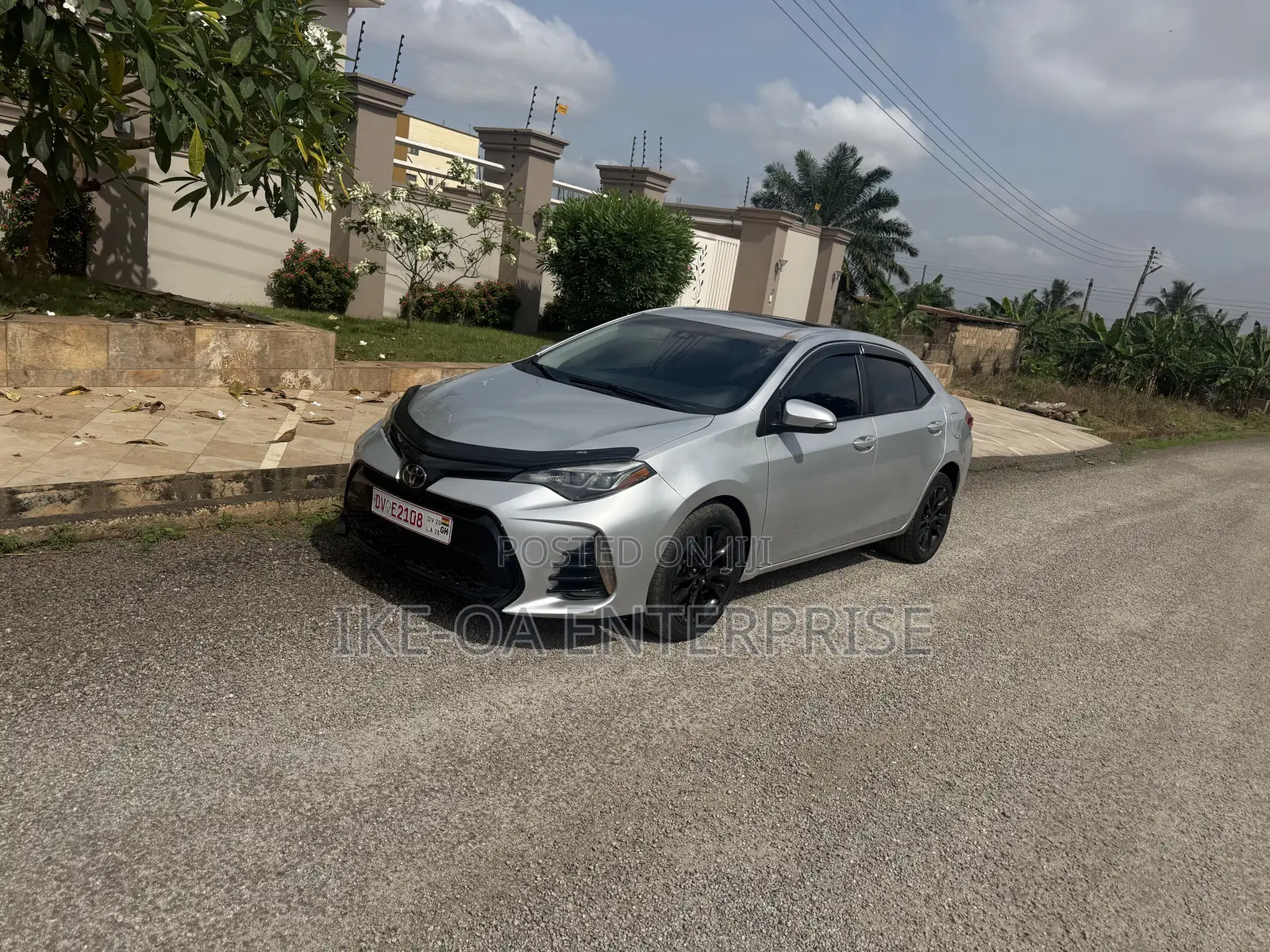 Toyota Corolla XSE (1.8L 4cyl 2A) 2019 Gray