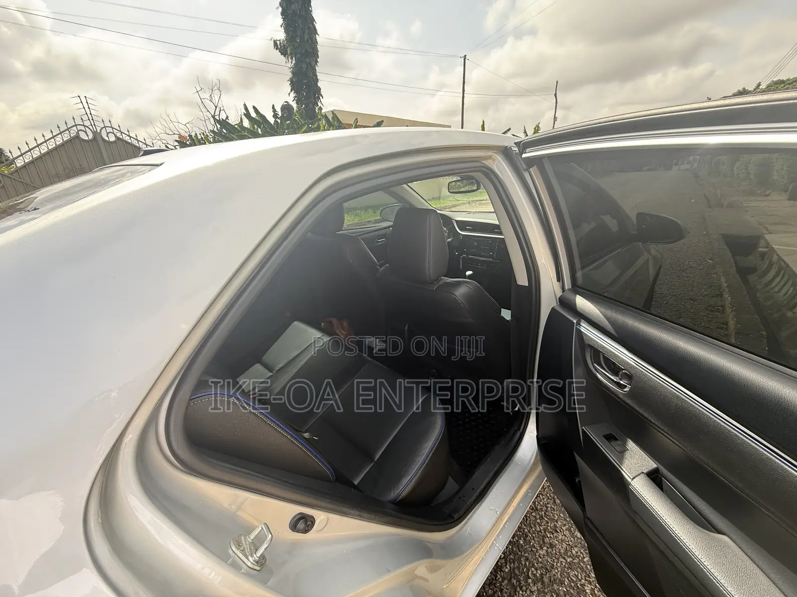 Toyota Corolla XSE (1.8L 4cyl 2A) 2019 Gray