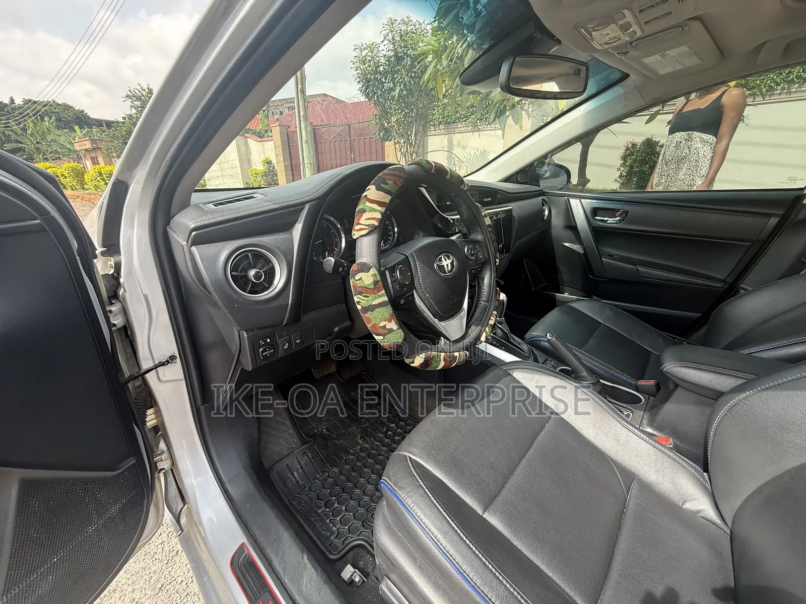 Toyota Corolla XSE (1.8L 4cyl 2A) 2019 Gray