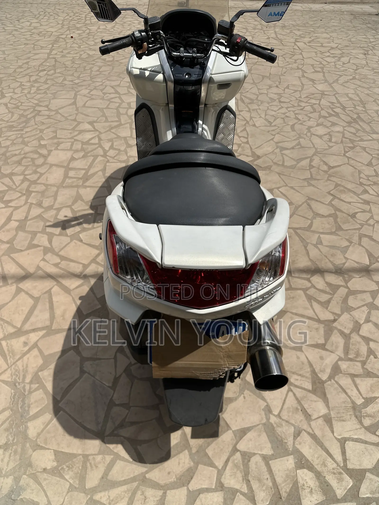 Yamaha Majesty 2017 White