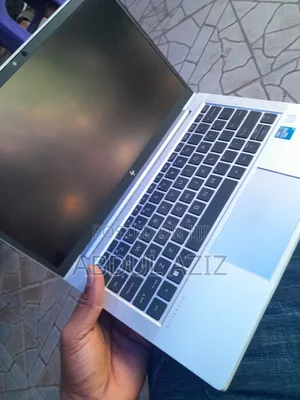 Laptop HP EliteBook 830 G8 8GB Intel Core i5 SSD 256GB