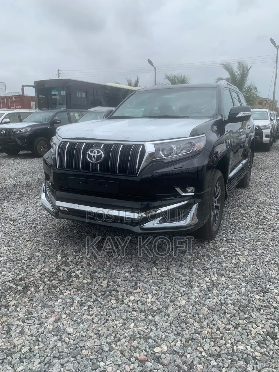 New Toyota Land Cruiser Prado 2.7 2023 Black