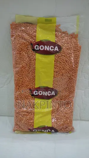 Whole Red Lentils. Green Lentils
