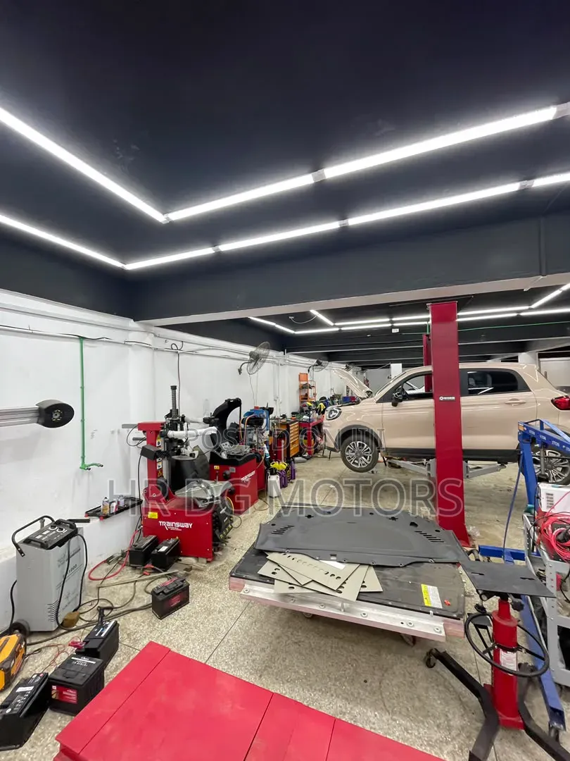 Car Sprayer ( Airport / East Legon Hills)