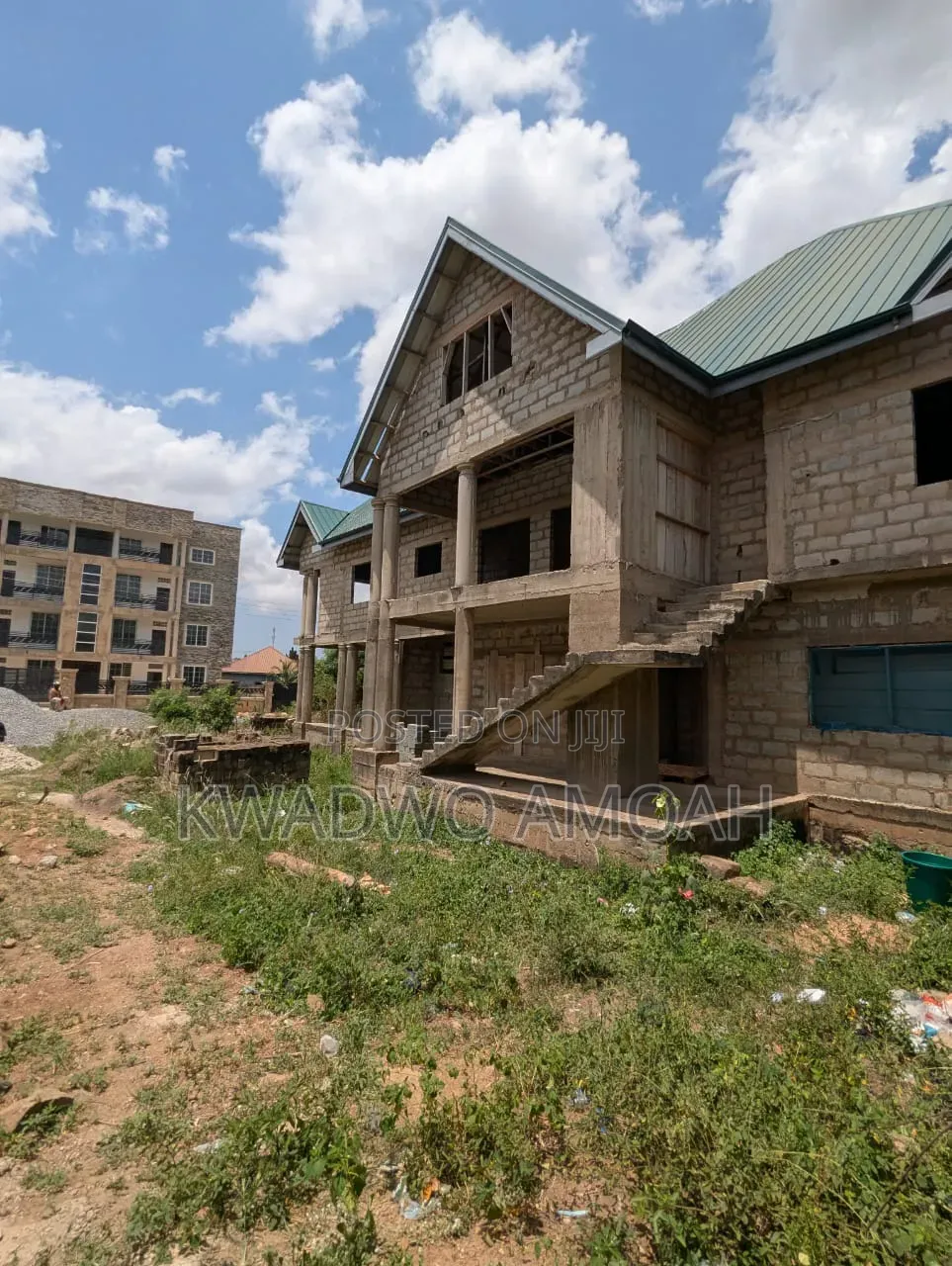 5bdrm House in Pokuase for sale