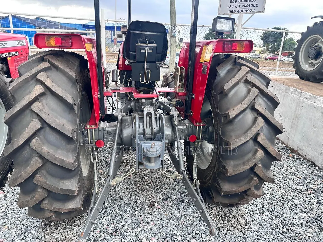 Tractor Massey Ferguson