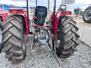 Tractor Massey Ferguson