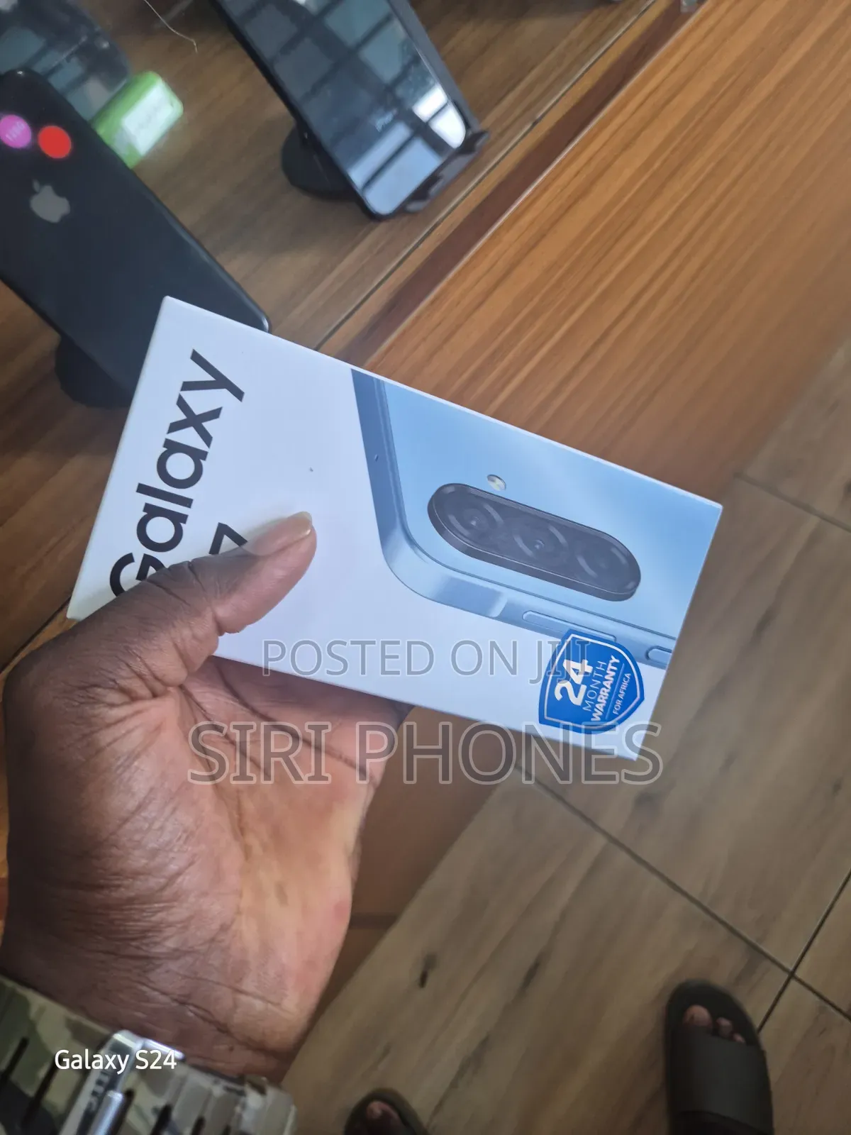 New Samsung Galaxy A17 128 GB Purple