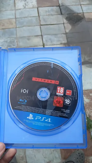 Hitman 3 PS4 Game Disk