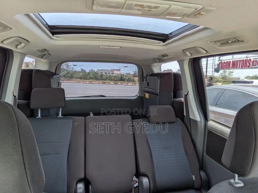 Toyota Voxy 2015 Black